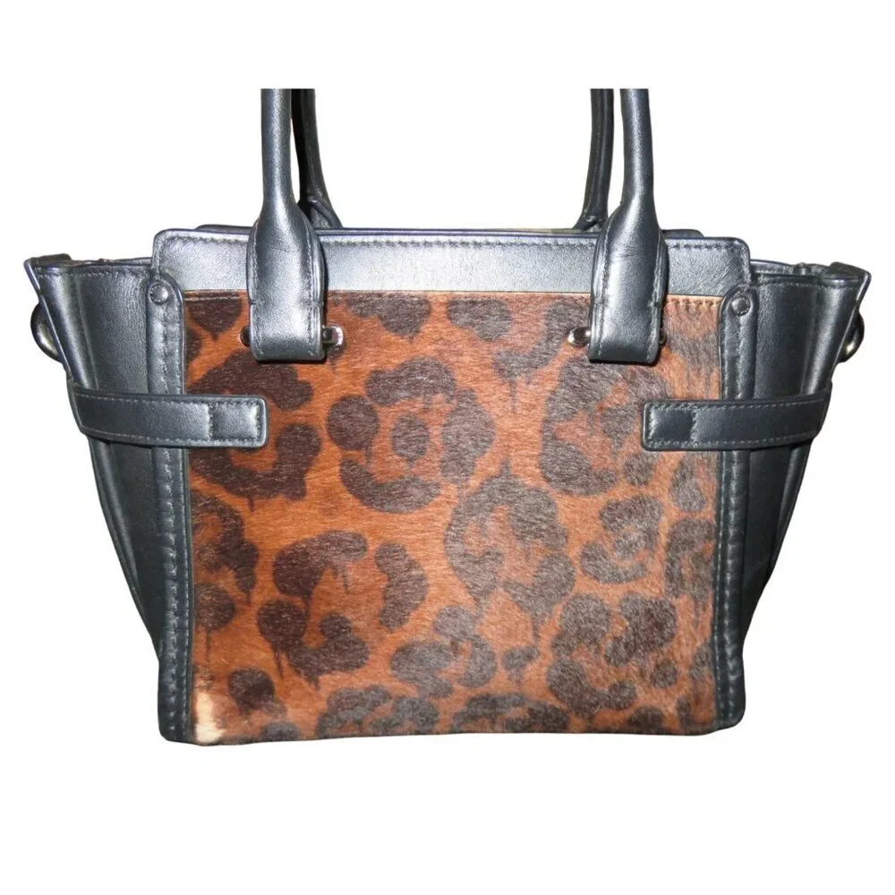 Coach chic versatile